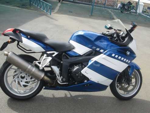 2005 BMW K1200S.