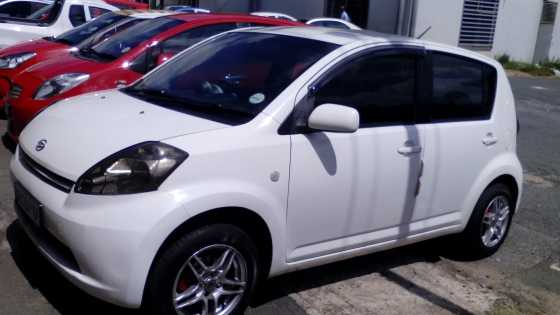 2005 daihatsu sirion 1.3 sport 5 drs white