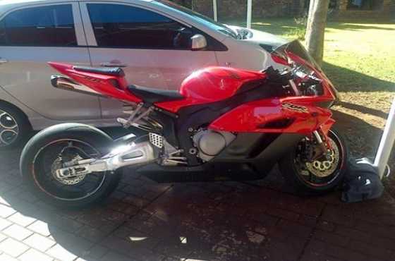 2005 Honda CBR