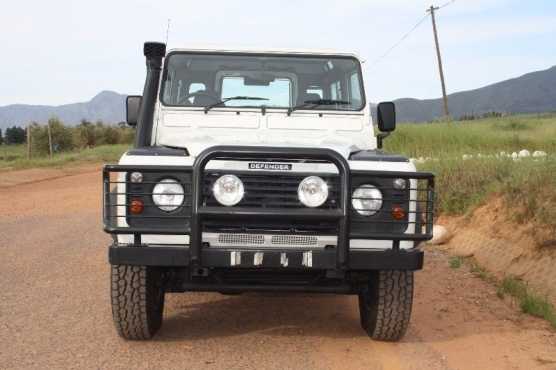 2005 Land Rover Defender 90 TD5 CSW