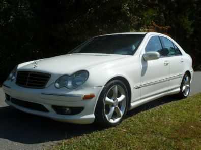 2005 Mercedes Benz C320 at Sport Pack Avantgarde