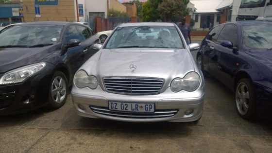 2005 Mercedes C 180  Silver with 123000km available now