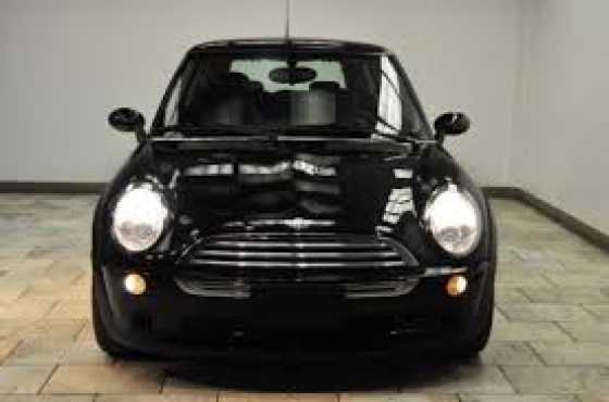 2005 mini Cooper 1.6,manual AC, ABS, Airbags, Central Locking, Cloth Interior, Cruise Control, Elec