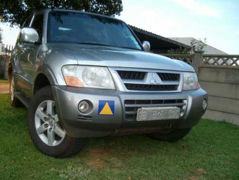 2005 mitsubishi pajero 3.8 v6 auto. 3dr swb