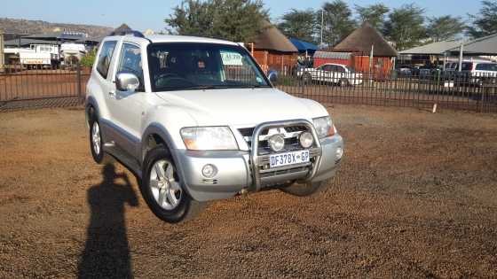 2005 Mitsubishi Pajero GLS