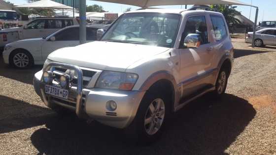 2005 Mitsubishi Pajero GLS