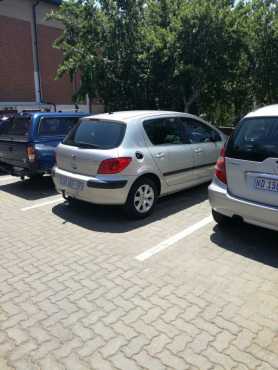 2005 Peugeot 307 HDI LOW KILOS for sale R60000 neg