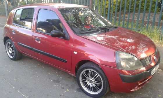 2005 Renault Clio 1.4 for sale.