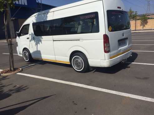 2005 Toyota Quantum 2.7 Sesfikile Petrol White