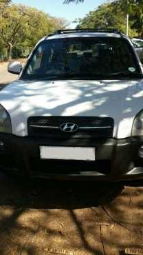 2005 Tuscon  crdi
