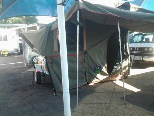 2005 Venter Trailer Super 6 with roof top tent