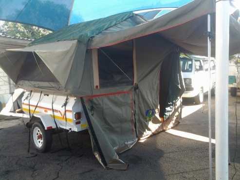 2005 Venter Trailer Super 6 with roof top tent