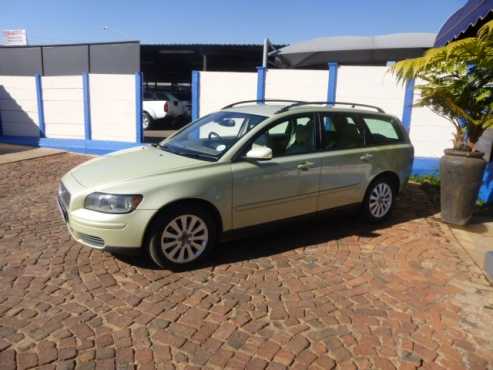 2005 VOLVO V50 2.4i