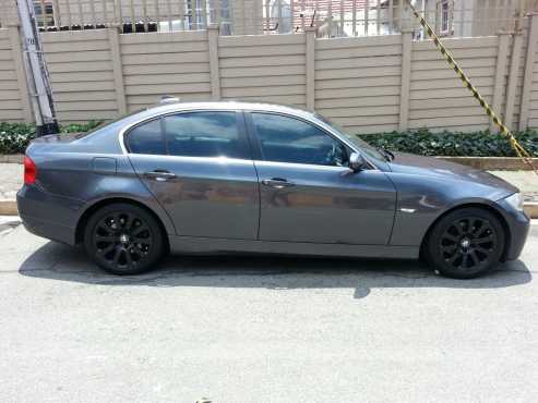 2006 bmw 323i R89000 negotiable