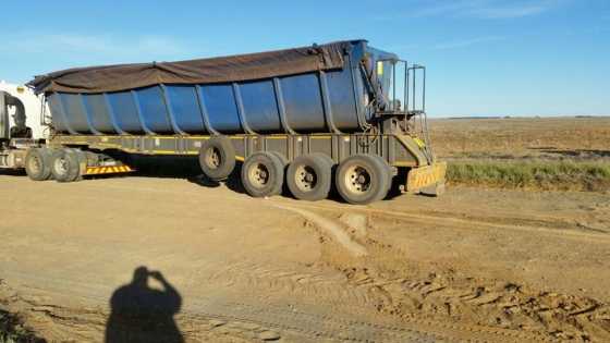 2006 Burg Single bin,Tri-axle ,Side-Tipper Trailer