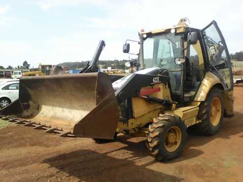 2006 CAT 422E TLB