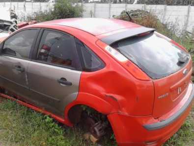 2006 Ford Focus Breaking for parts