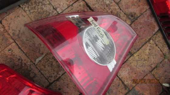 2006 Ford Focus sedan left taillight