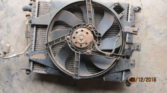 2006 Ford Ikon radiator fan