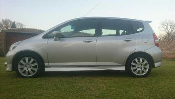 2006 honda jazz 1.5i-VTEC AUTOMATIC CVT