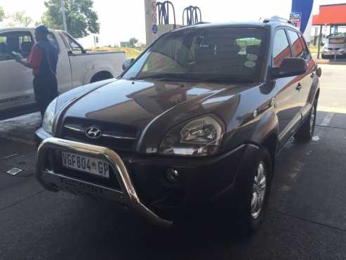 2006 Hyundai Tucson 2.0 Gls 98000kms R109,900.00