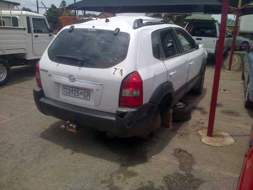 2006 Hyundai Tucson Stripping For Spares  Parts