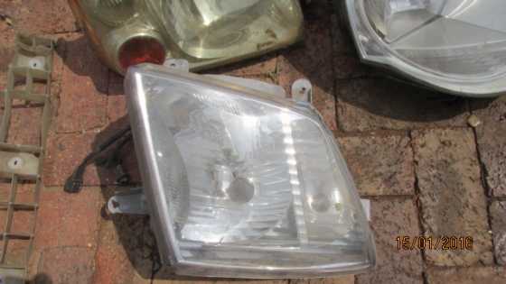 2006 Isuzu KB left headlight