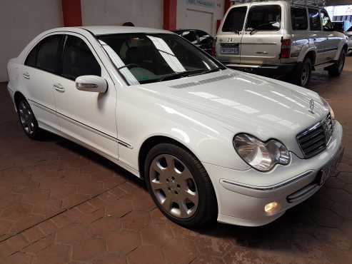 2006 Mercedes Benz C320 CDI Elegance AT for sale Immaculate condition