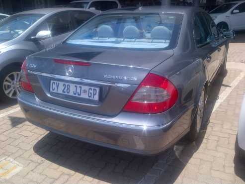 2006 Mercedes Benz E200 Avantgarde with Sun roof