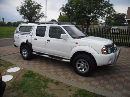 2006 Nissan Hardbody Double Cab