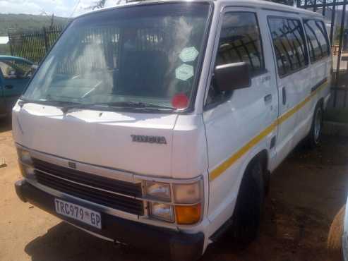 2006 Toyota Hiace Siyaya for sale as on the pictures