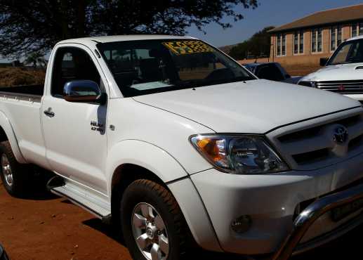 2006 Toyota Hilux 2.7 VVTI PETROL BAKKIE FOR SALE