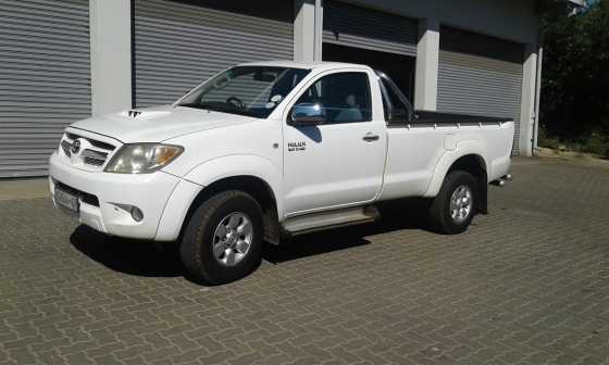 2006 Toyota - Hilux 3.0 D-4D Raider RB Accident free, full service history, contact us on 011053735