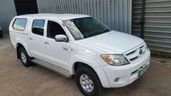 2006 Toyota Hilux double cab 4x4 4.0 V6 manual For Sale