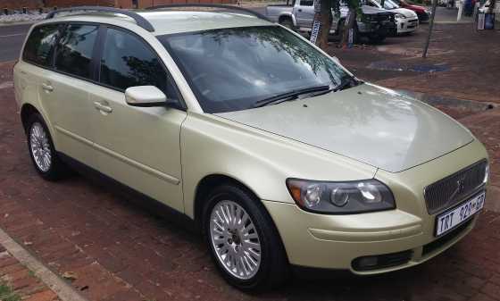 2006 volvo v50 T5