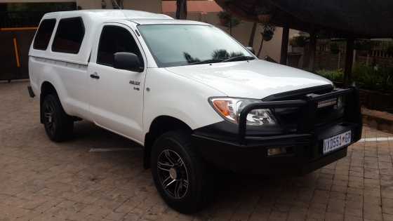 2007 2.5 Toytota Hilux D4D SRX 4x4 Bakkie