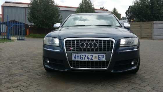 2007 Audi S8 5.2 litre V10 Quattro