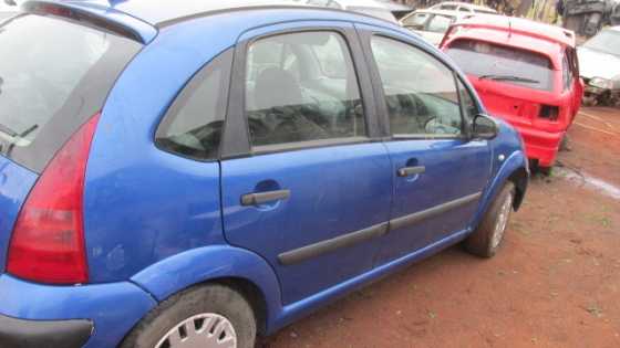 2007 Citroen C3 breaking for parts