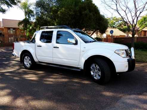 2007 EXCELLENT BAKKIE Nissan Navara 2.5 dCi AT 190000km.