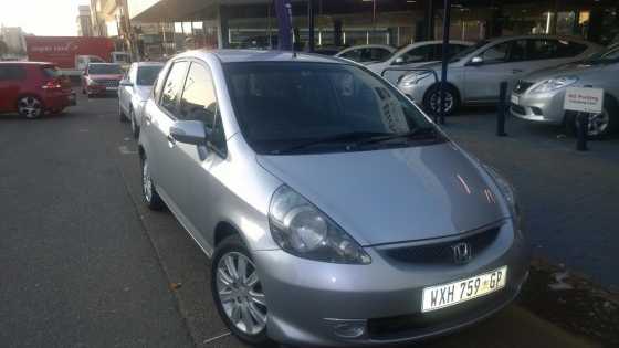 2007 Honda Jazz 1.4i Auto, in good condition  Accessories Aircon, aircon, electric window, airbags,