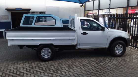 2007 isuzu kb 300 turbo diesel bakkie with drop side body