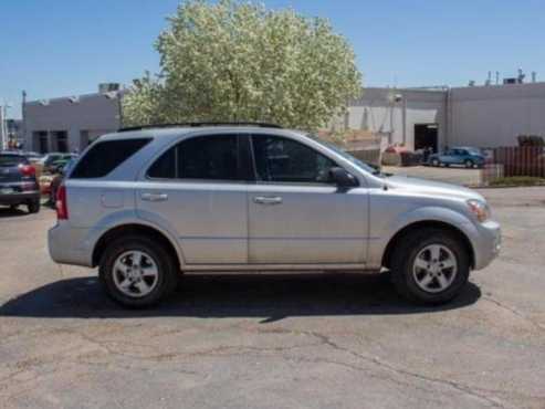 2007 kia sorento 2.5 crdi manuel 4x4 sunroof, towbar,reverse sensor material seats, ac , still in go