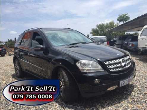 2007 Mercedes Benz ML500 4 Matic SUV.