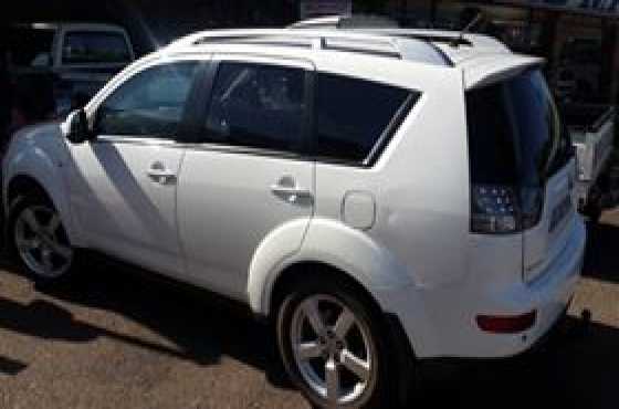 2007 Mitsubishi Outlander 2.4i.