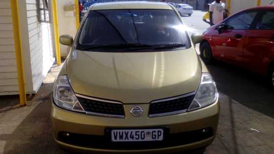 2007 nissan tiida 1.8 acenta (h37)5drs light gold