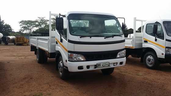 2007 TOYOTA DYNA 7-105 WITH NEW DROPSIDES