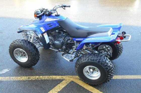 2007 Yamaha Warrior 350 quad for sale.