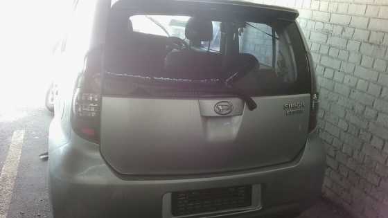 2008 Daihatsu Sirion breaking for parts