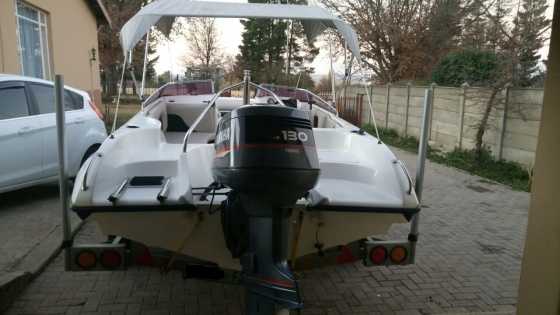 2008 Esprit 17 Boat