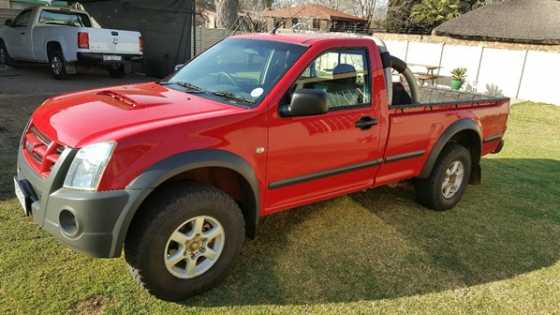 2008 Isuzu KB300 D-Teq bakkie